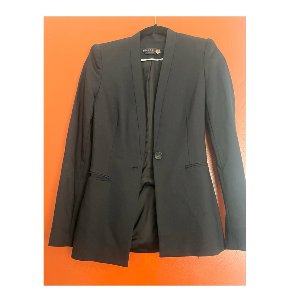 Alice + Olivia black Blazer